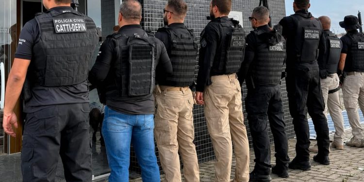 Oito pessoas são presas em operação contra investigados por homicídios em cidades da Bahia