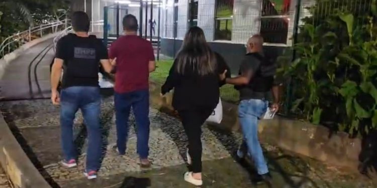 Dupla é presa durante tentativa de fuga na rodoviária de Salvador